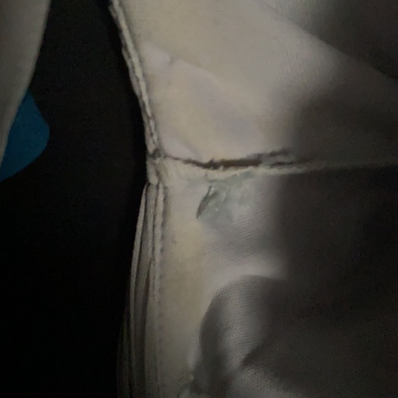 Grey Gown - Picture 4 of 4